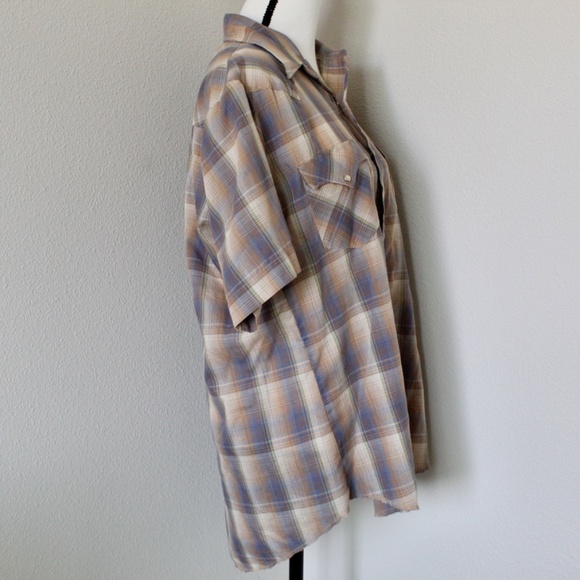 Plaid Casual Button Down Shirt - Picture 6 of 10